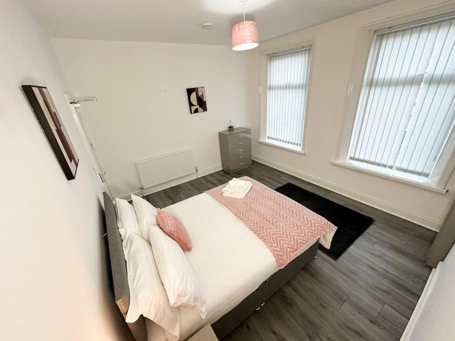 The Kop Villa Liverpool Extérieur photo